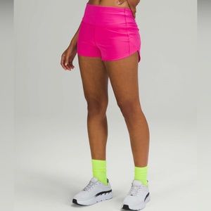 Lululemon High Rise Speed Up Short 2.5 Inch Seam Liner Sonic Pink Size 4 EUC